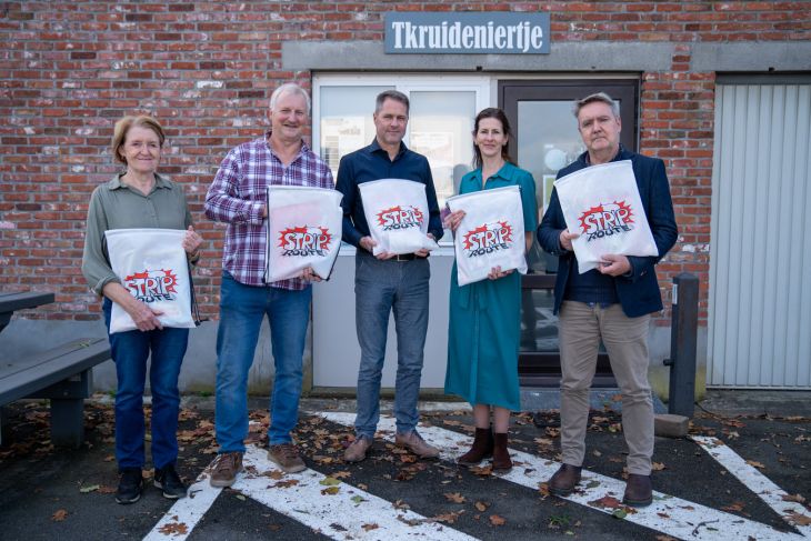 Studio Vandersteen schenkt 50 strippakketten aan Tkruideniertje